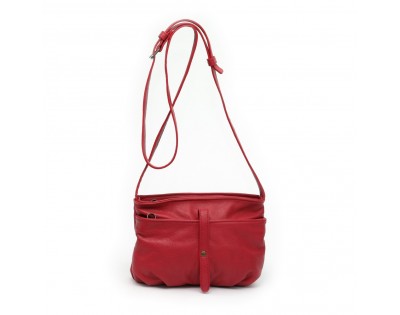 Petit sac bandoulière   Composition : CUIR Vachette doublure : textile   Dimensions : -hauteur 15 cm -largeur 22 cm -épa